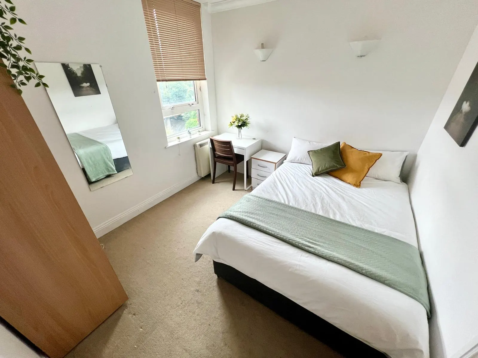 Double room near Crossharbour